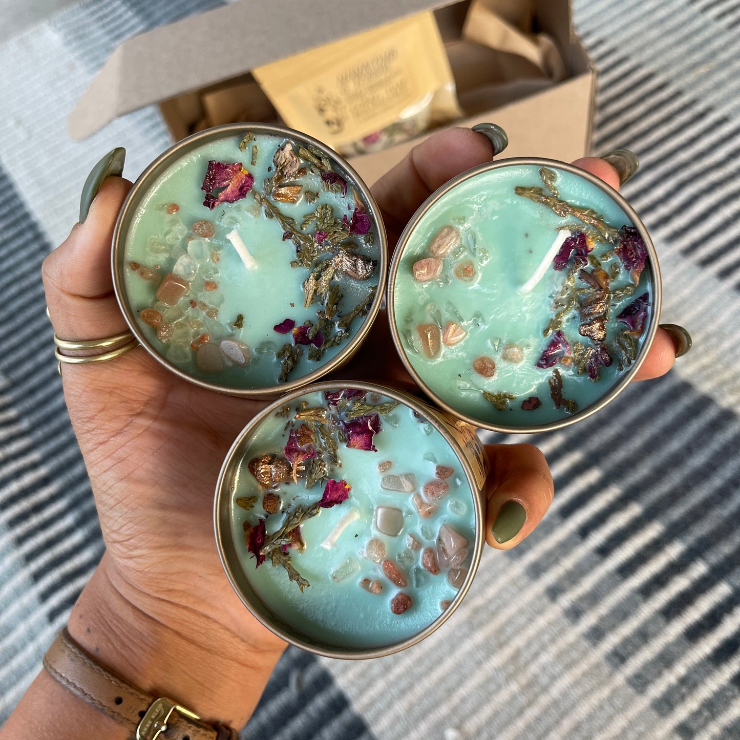 mushWOMB candles : light of my life