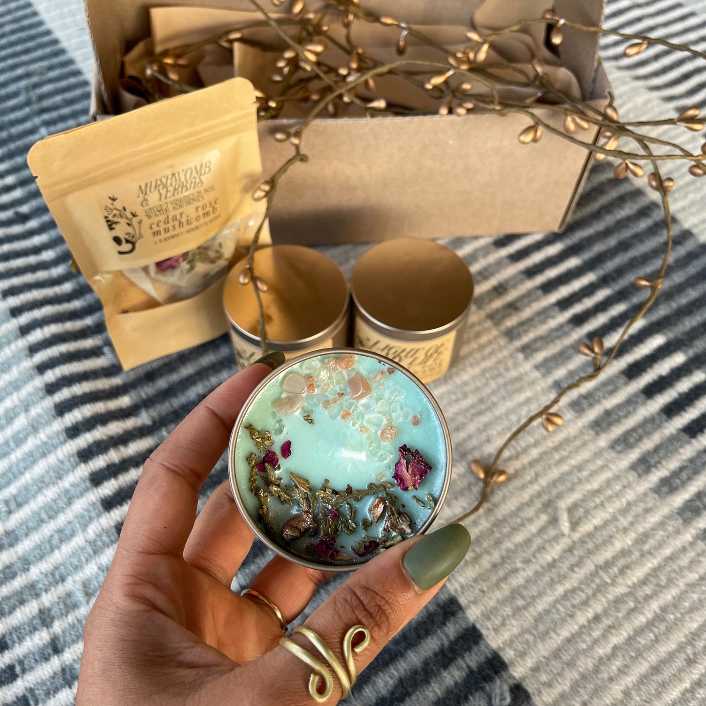 mushWOMB candles : light of my life